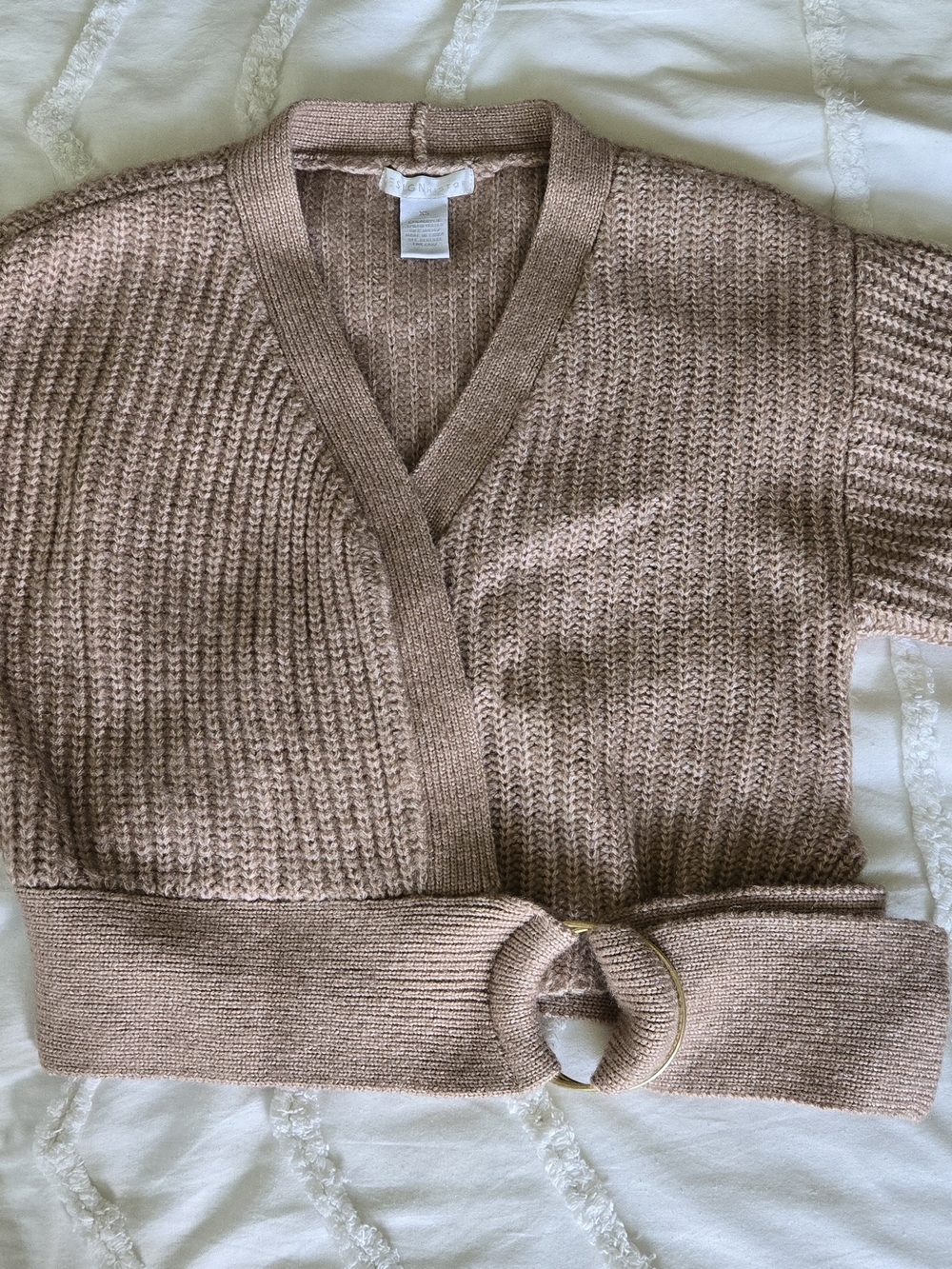 Design History Rose-Taupe V-Neck Belted Knit Sweater